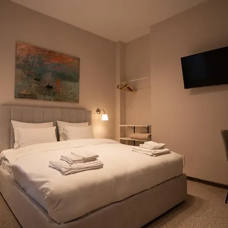 Cozy, Comfortable Skadarlija Belgrad